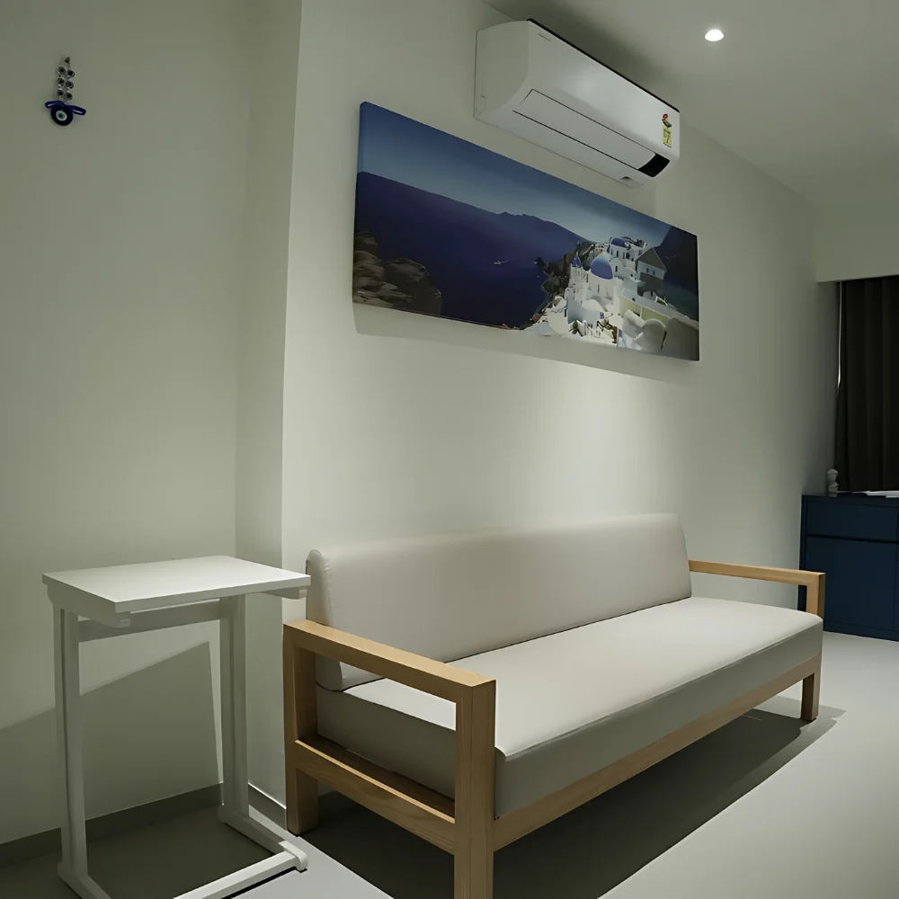 Greek theme lounge